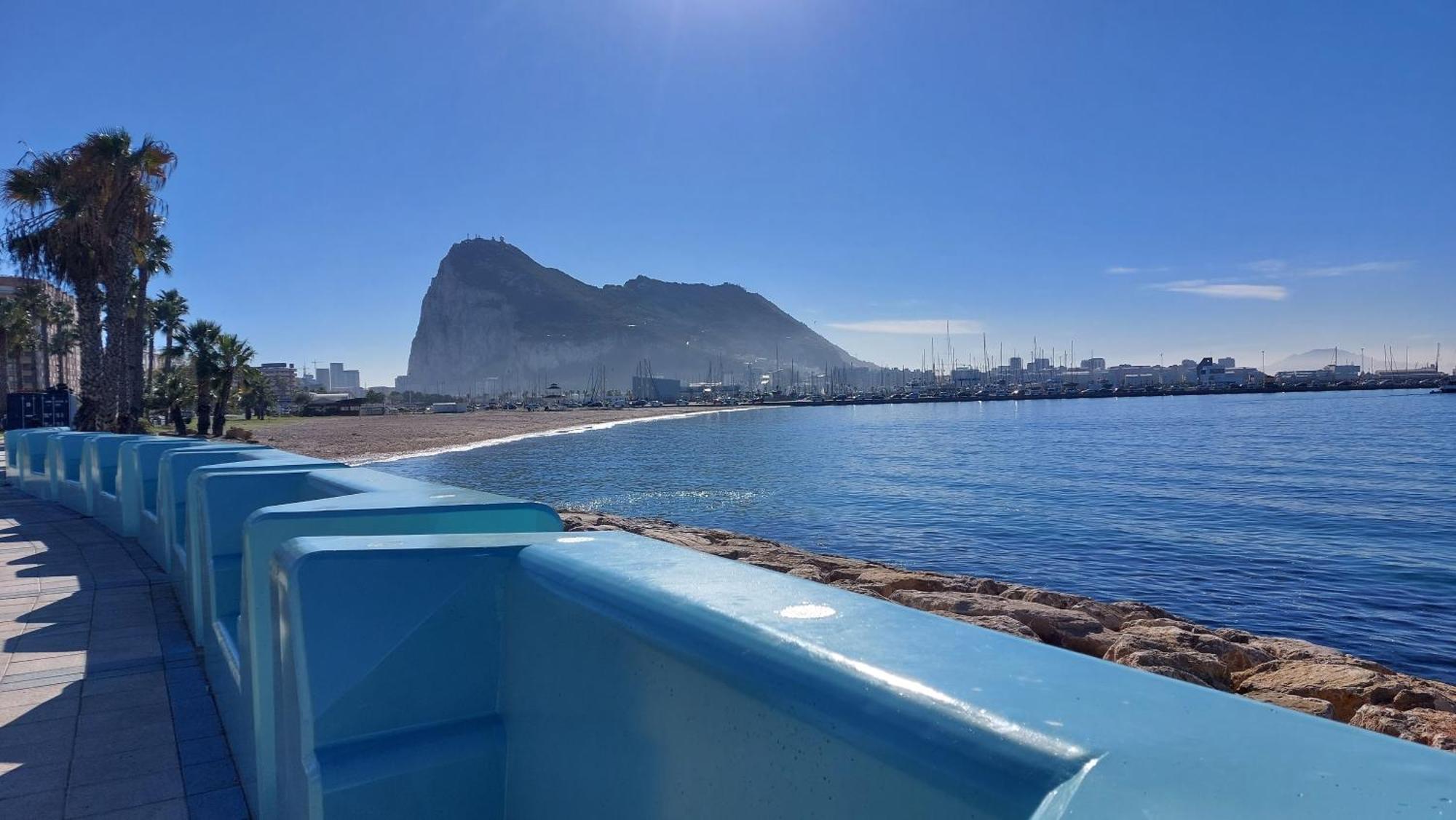 Villa En Poniente à La Línea de la Concepción Extérieur photo